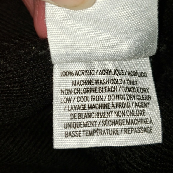 New Victoria's Secret Pink Pom Pom Beanie - Picture 6 of 8